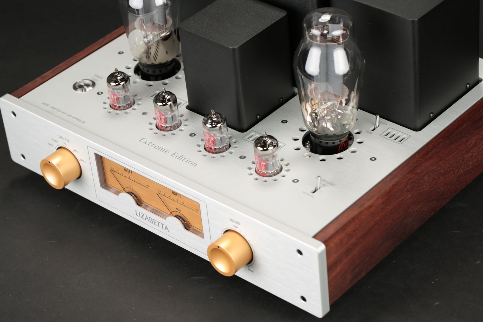 2025-11-04 리자베타 XE 011.JPG