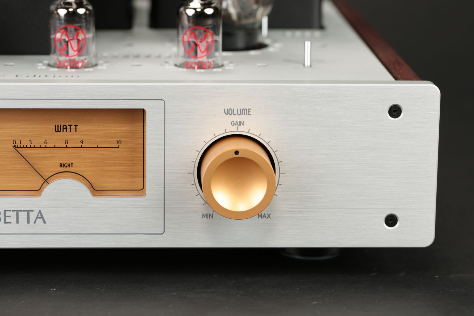 2025-11-04 리자베타 XE 005.JPG