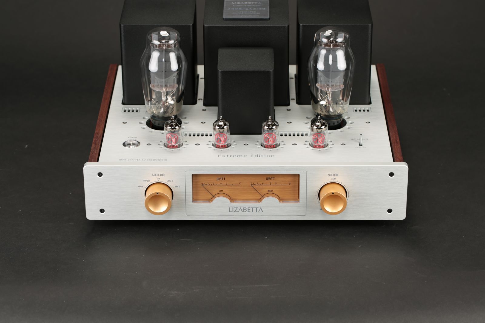 2025-11-04 리자베타 XE 001.JPG