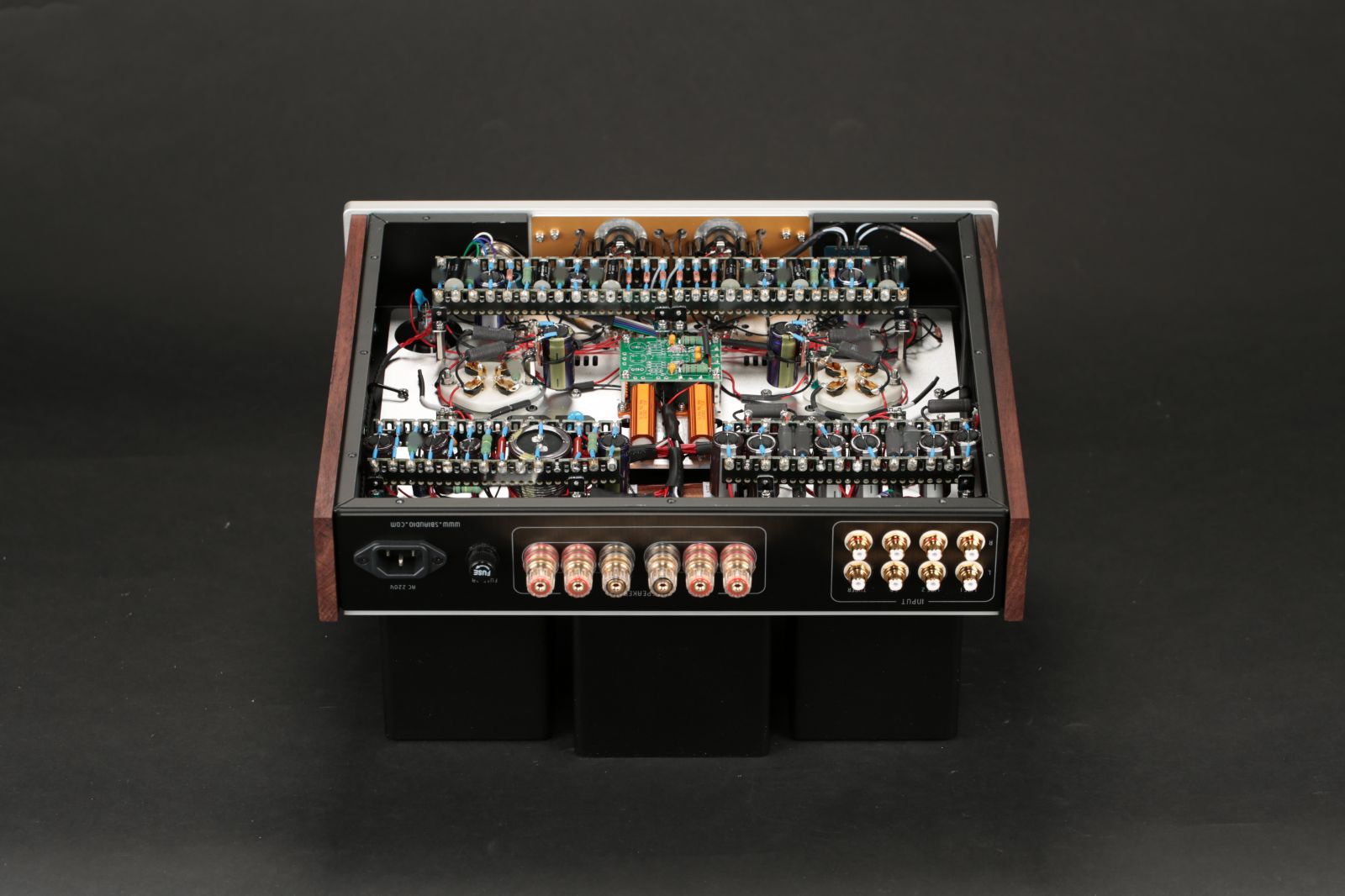 2025-11-03 리자베타 XE 001.JPG